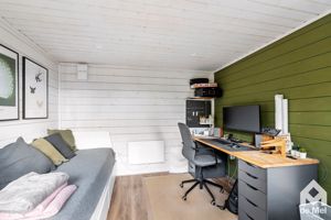 Photo 12- click for photo gallery